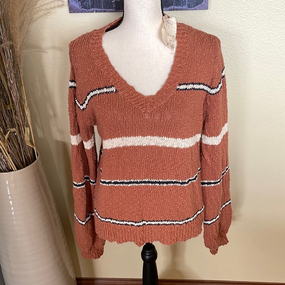NWT’s Hem & Thread Textured Chunky V-Neck Stripe Sweater Rust & Cream Size L - Picture 4 of 12